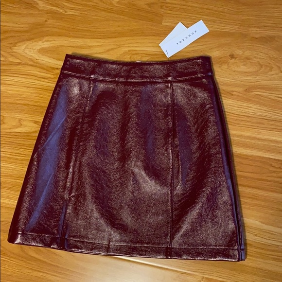 NWT TopShop High Waist Vinyl Mini Skirt Burgundy - Picture 1 of 4